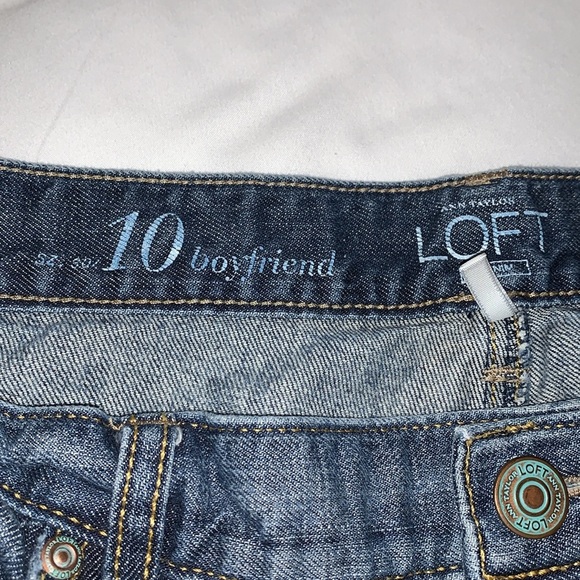 Gently Loved Ann Taylor LOFT Distressed Boyfriend Jeans - Picture 7 of 10